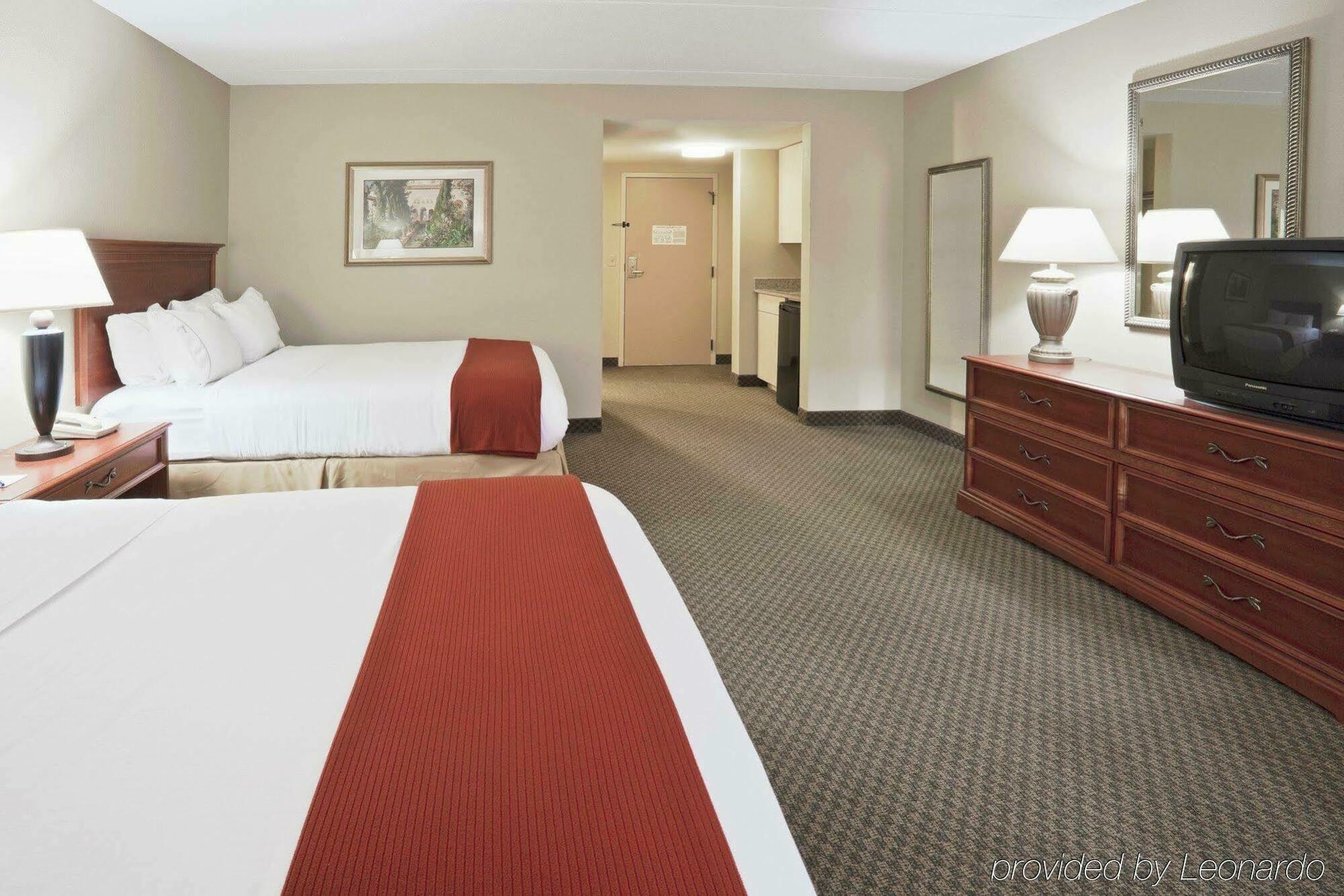 Holiday Inn Express Hotel & Suites Fort Wayne By Ihg Ellisville Exterior foto